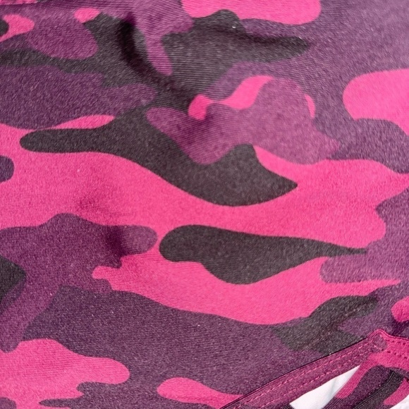 Torrid Burgundy Camo Sports Bra Sz 0/L - Picture 5 of 5